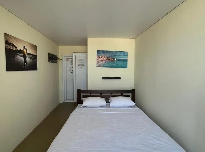 True Man Beach Hotel *